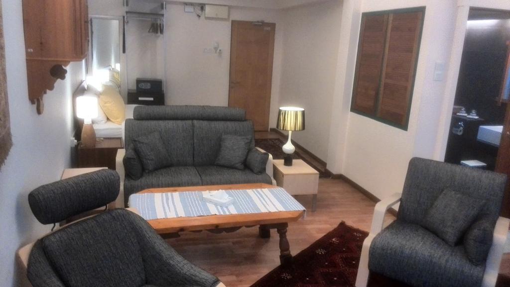 The Boutique Residence Hotel Джорджтаун Номер фото